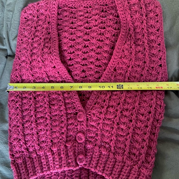 Hand knitted vest - Picture 6 of 6